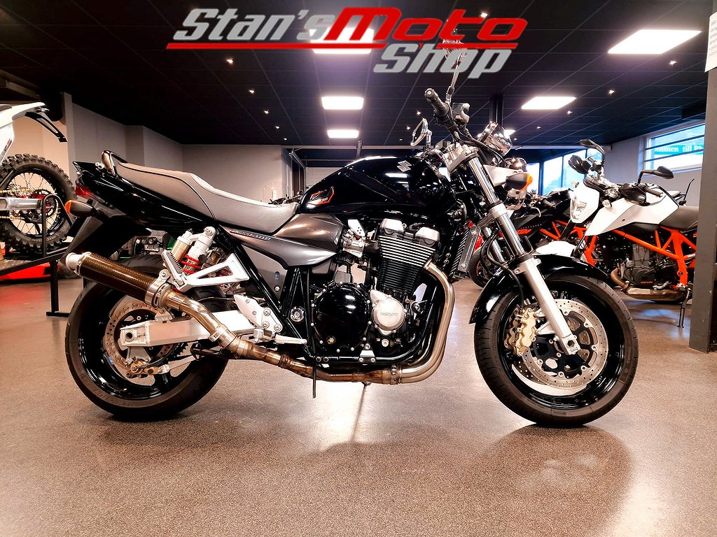 Suzuki Cycles GSX 1400 Låga mil 