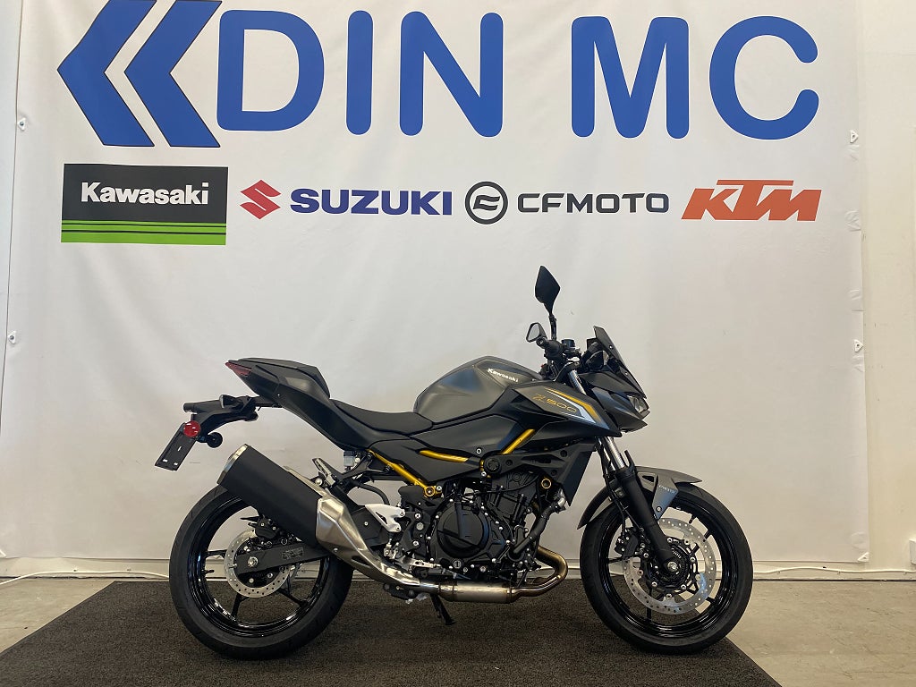 Kawasaki Z500  Sport "Fabriksny hoj för omgående leverans"