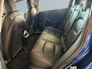 Tesla Model 3 Long Range AWD Panorama Navi B-kamera Rattvärme S&V