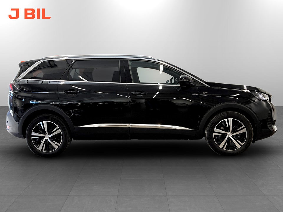 Bild på Peugeot 5008 GT 1.2 PT 130hk Aut 7-SITS B-KAMERA CARPLAY