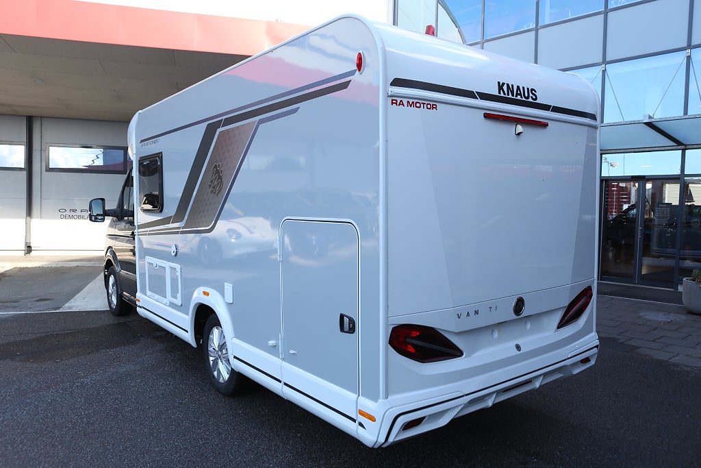 Knaus Van Ti 640 MEG Vansation AUT 177hk Långbäddar VW