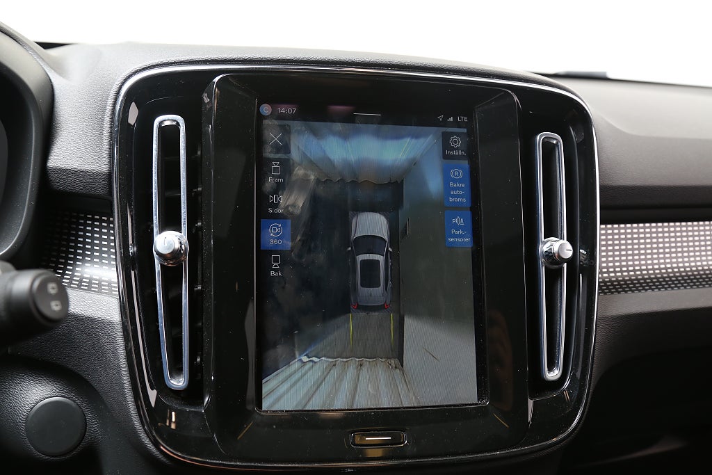 Volvo XC40 Recharge Twin Pro P8 AWD 360° H/K Pano Skinn 20" Drag 2022