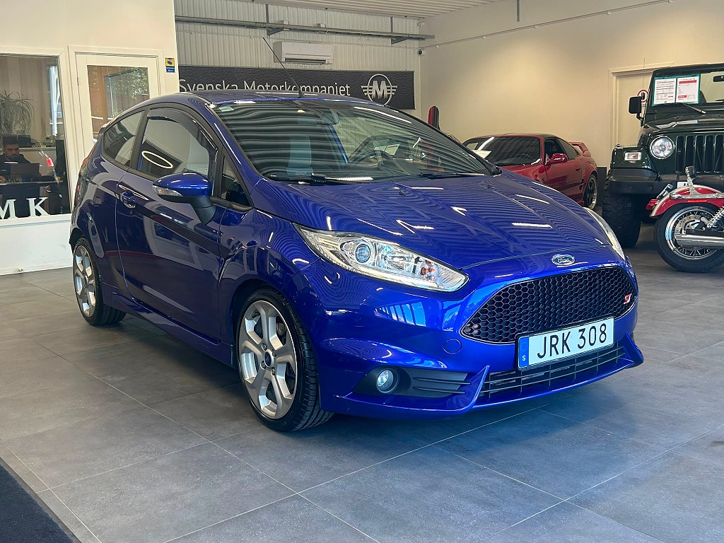 Ford Fiesta ST 3-door Sportstolar Farthållare Isofix Nybesiktad