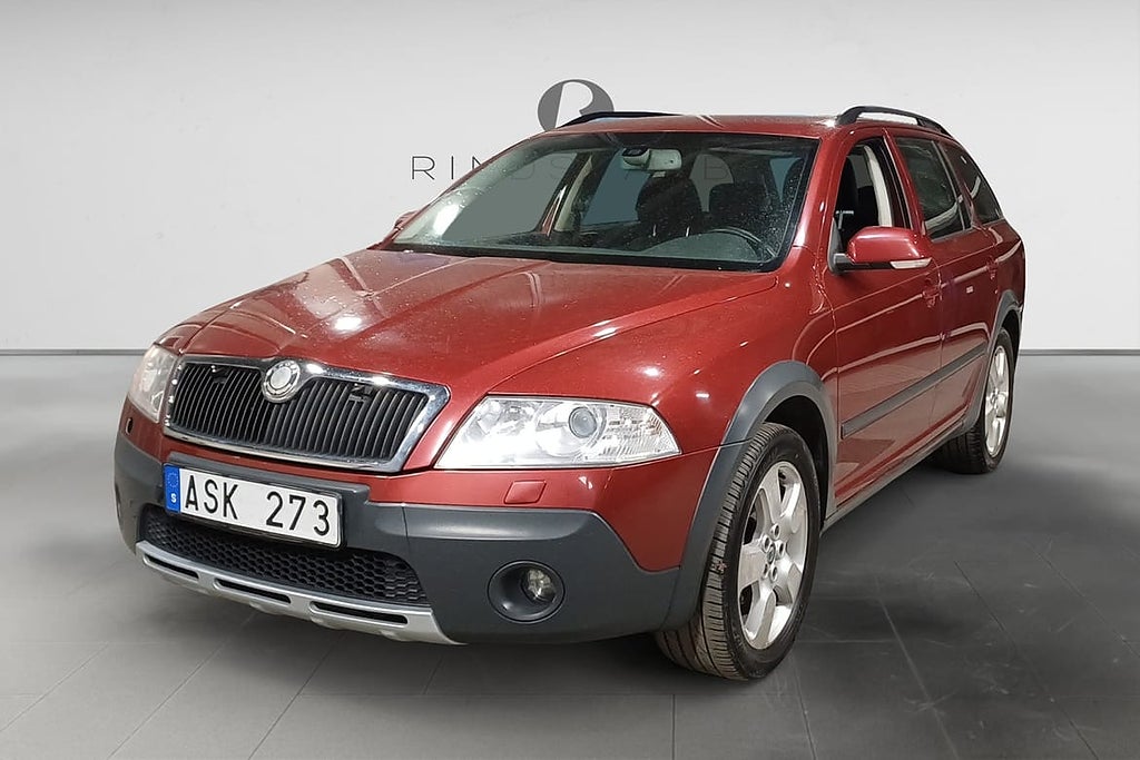 Skoda Octavia Scout Scout 2.0 TDI 140 HK 4M DRAG M&K 2ÄGA...