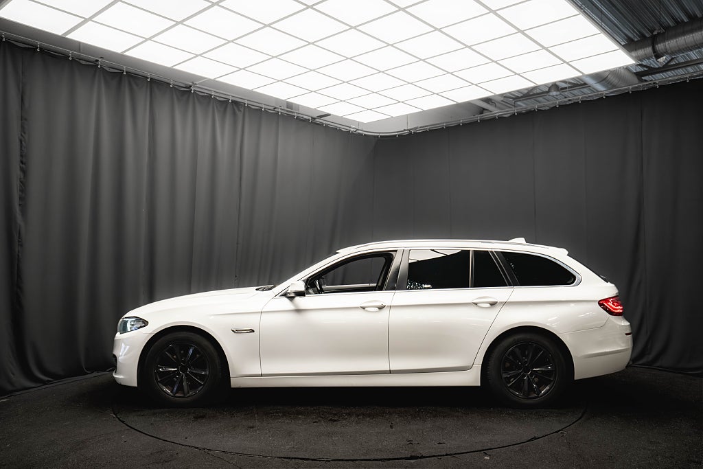 BMW 520d Touring RATTVÄRME P-SENSORER 190hk
