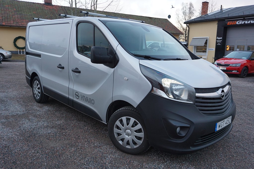 Opel Vivaro Skåpbil 2.9t 1.6 CDTI BIturbo Värmare/ 2.100 mil