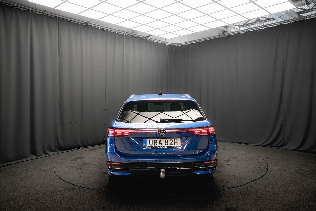 Volkswagen Passat eHybrid ELEGANCE DRAG KAMERA MASSAGE 1-ÄGARE MOMS