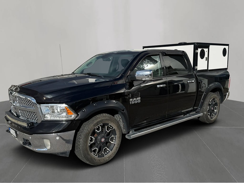 Dodge Ram 1500 Laramie Crew Cab 5.7 V8 HEMI 4x4 TorqueFlite 