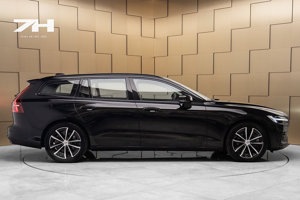 Volvo V60 Recharge T6 AWD Plus Dark Kamera Drag Adap.Farthållare