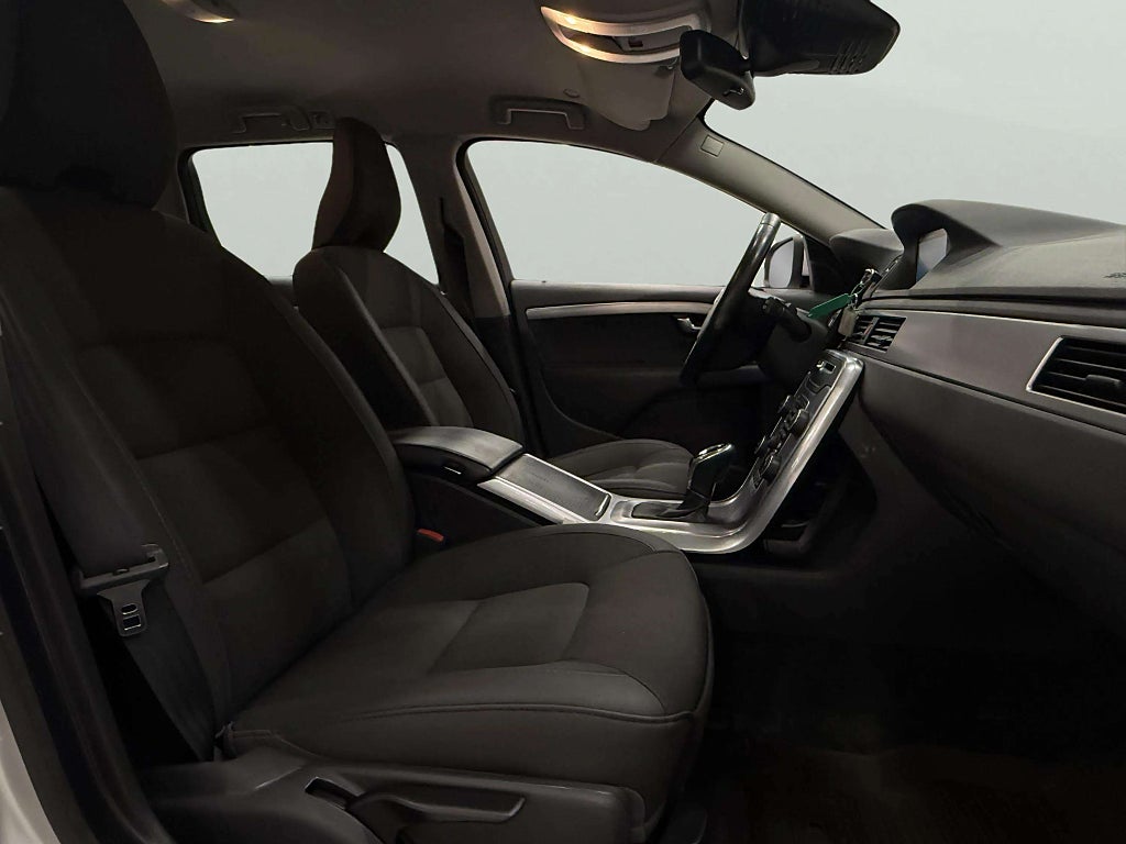 Volvo V70 D3 Geartronic Classic, Momentum Navi Drag  2 Ägare - miniatyr 13