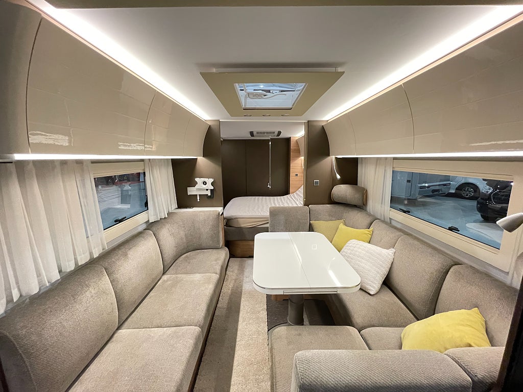 Adria Alpina 663 HT / AC / ALDE / Markis / Frontkök  - Adria