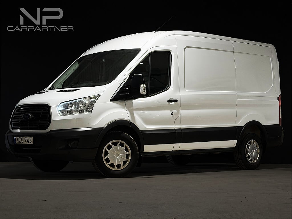 Ford Transit GARANTI 6 mån | MOMS | VÄRMARE | DRAGKROK | AUTOMAT