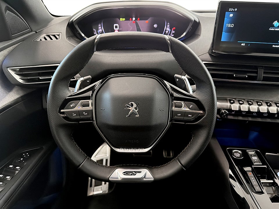 Bild på Peugeot 3008 GT 1.2 PT 130hk Aut B-KAMERA CARPLAY