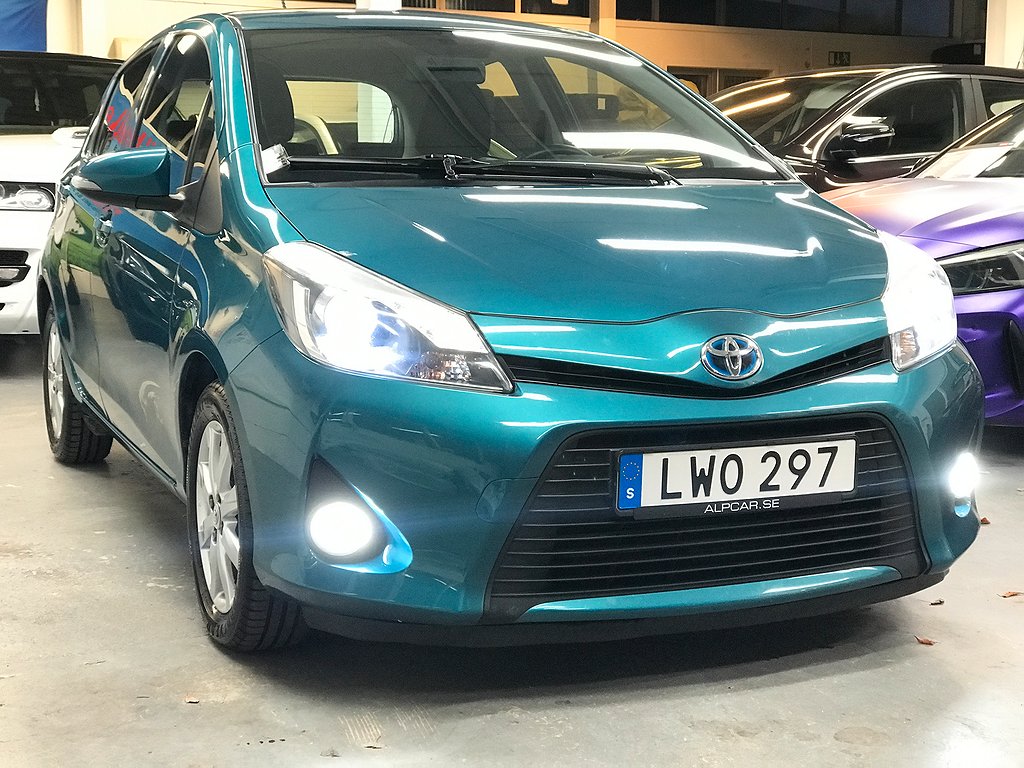 Toyota Yaris Hybrid e-CVT Active Automat Backkamera bes101HK