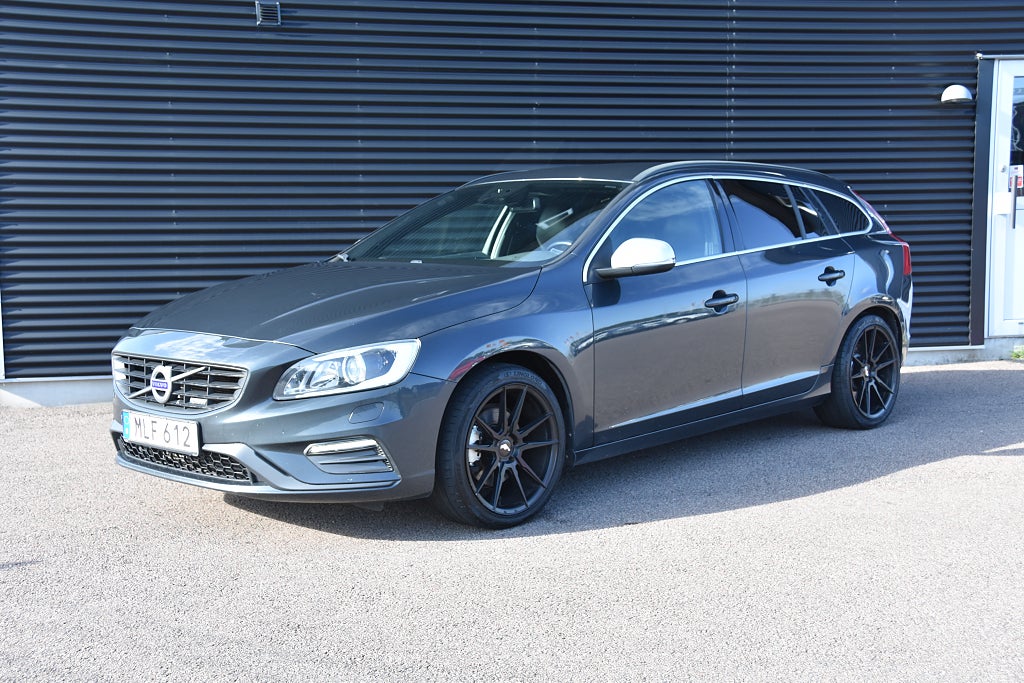 Volvo V60 T4 R-Design Dragkrok, Skinn, Navi