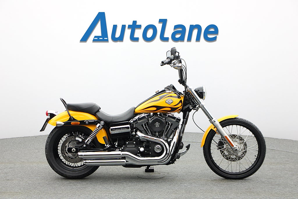 Harley-Davidson Wide Glide *Vance&Hines Nyservad Nya däck