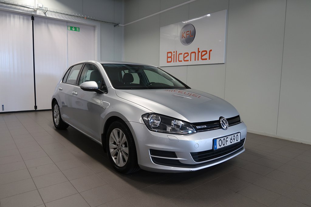 Volkswagen Golf 5-dörrar 1.6 TDI Bluetooth-Vinterhjul