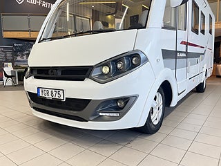 Husbil-integrerad Adria SONIC 700 SC 2 av 27