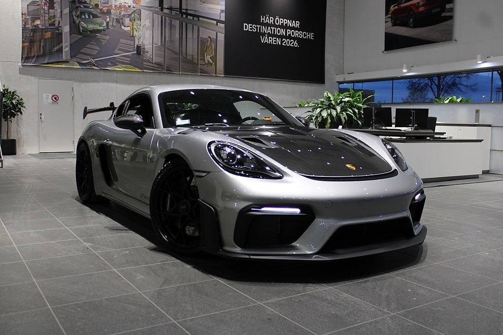 Porsche 718 Cayman GT4 RS