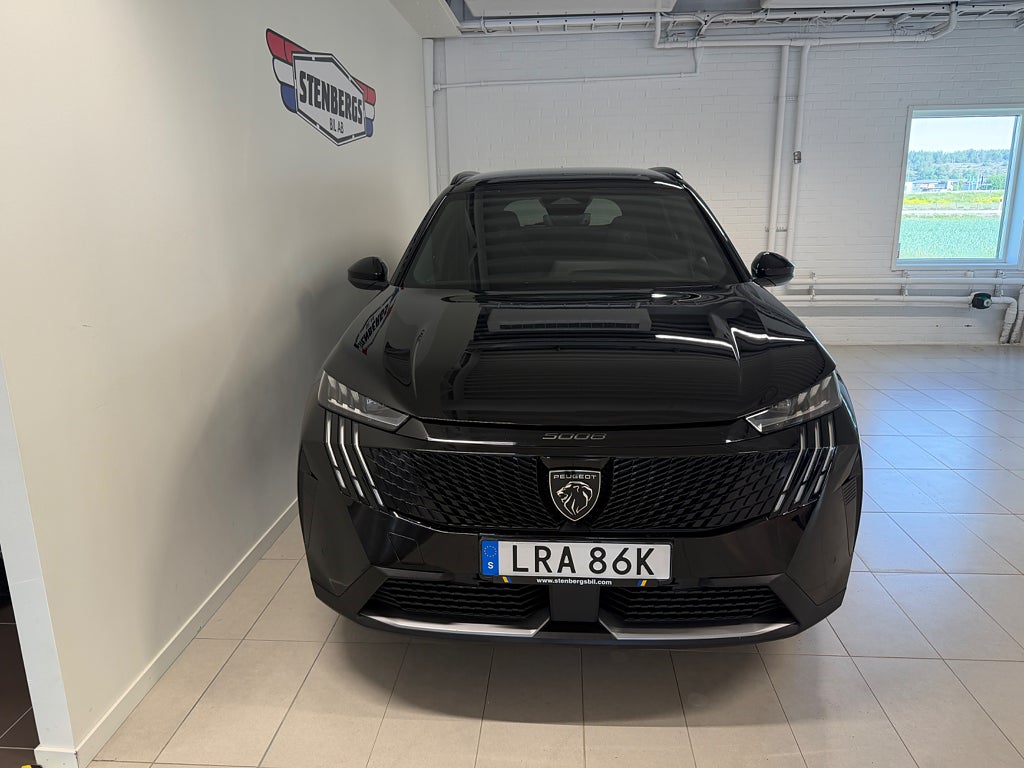 Peugeot 5008 Hybrid 145 1.2 PureTech 145 SÅLD thumbnail