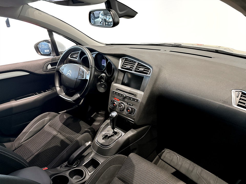 Bild på Citroën C4 1.2 e-THP 130hk Aut - BACKSENSORER ACC