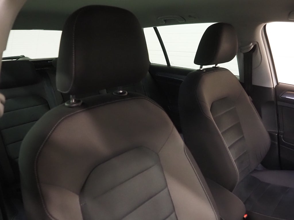 Volkswagen Golf Alltrack TDI 184hk 4M |Kamera|Drag|D-värm| 2019