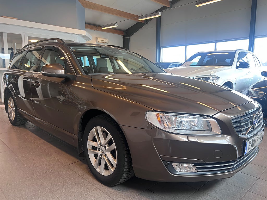 Volvo V70 D4 Geartronic Classic, Momentum *Panorama*