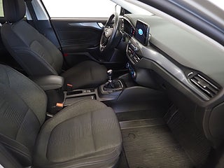 Halvkombi Ford Focus 10 av 21