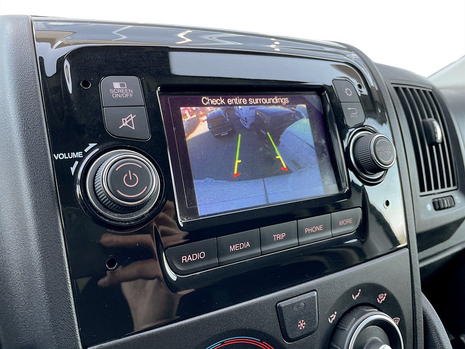 Bild på Peugeot Boxer PRO+ 335 2.2 BHDi 165hk L4H3 435 B-KAMERA DRAG