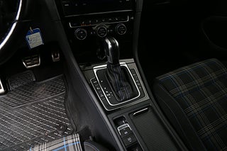 Halvkombi Volkswagen Golf 25 av 27