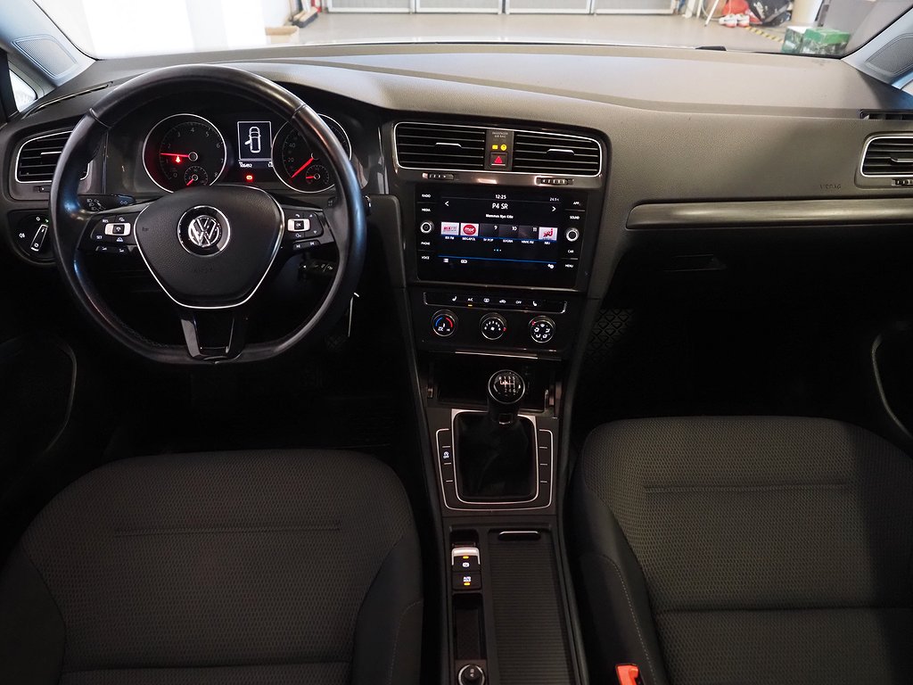 Volkswagen Golf Sportscombi 1.0 TSI 110hk PDC Farthållare 2018