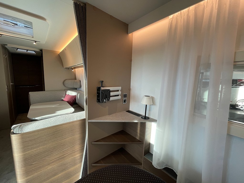 Adria Alpina 663 PT / Barnkammare / ALDE / Ugn / Queens-bed - Adria