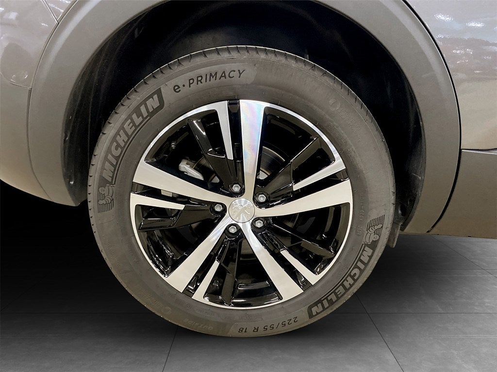 Bild på Peugeot 5008 GT 1.2 PT 130hk Aut - 7-SITS,B-KAMERA,NAV