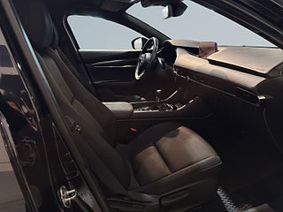 Mazda 3 Hatchback 2.0 M Hybrid Kamera GPS HuD Rattvärme SoV – bild 10