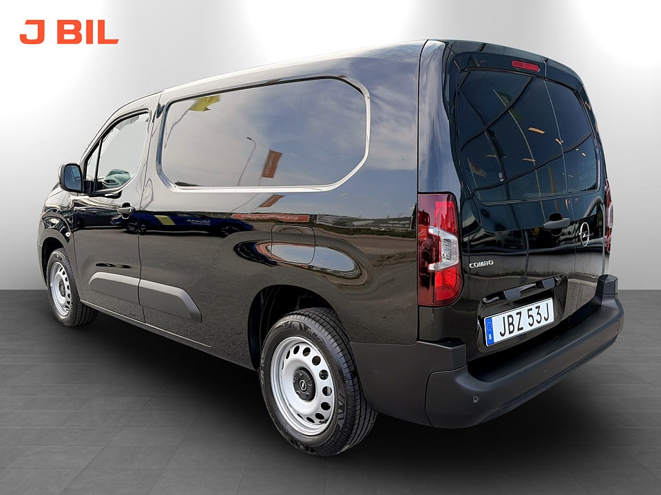 Bild på Opel Combo 130hk Aut L2 - EDITION! VÄRMARE & DRAGKROK INGÅR!