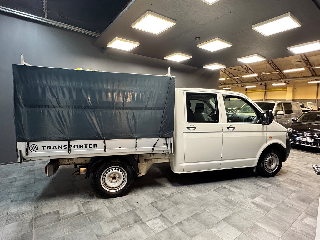 Volkswagen Transporter Chassi Dubbelhytt*5 sits*T30 2.5 TDI (131 hk)