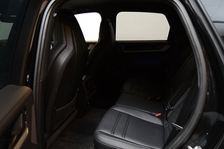 SUV Porsche Cayenne 29 av 32