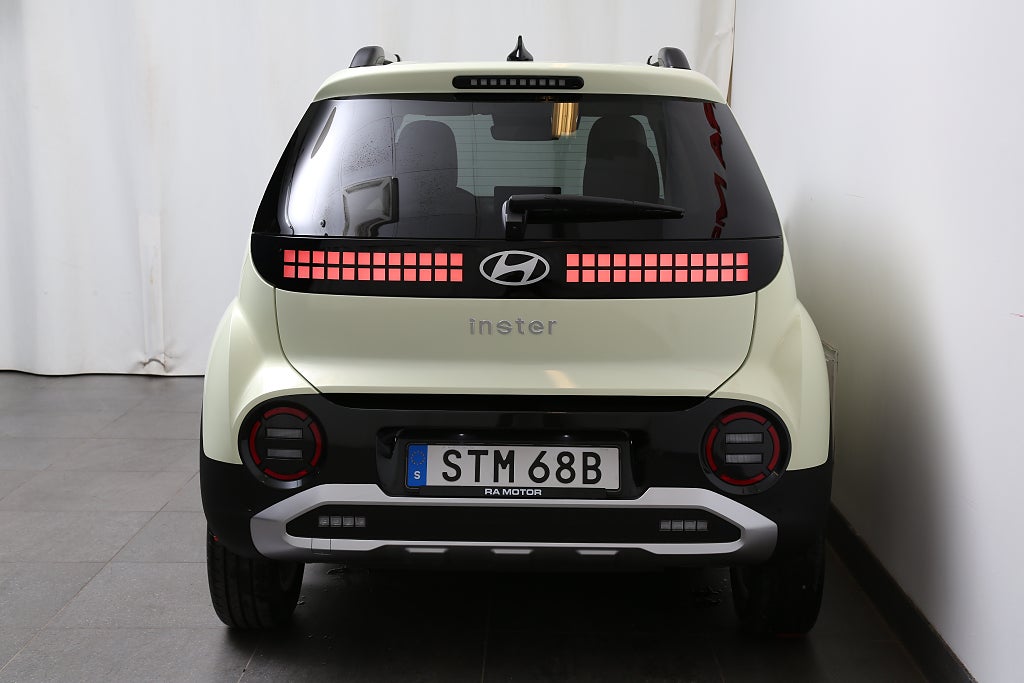 Hyundai Inster Advanced  49kWh 370km räckvidd fd demo | Moms 2025