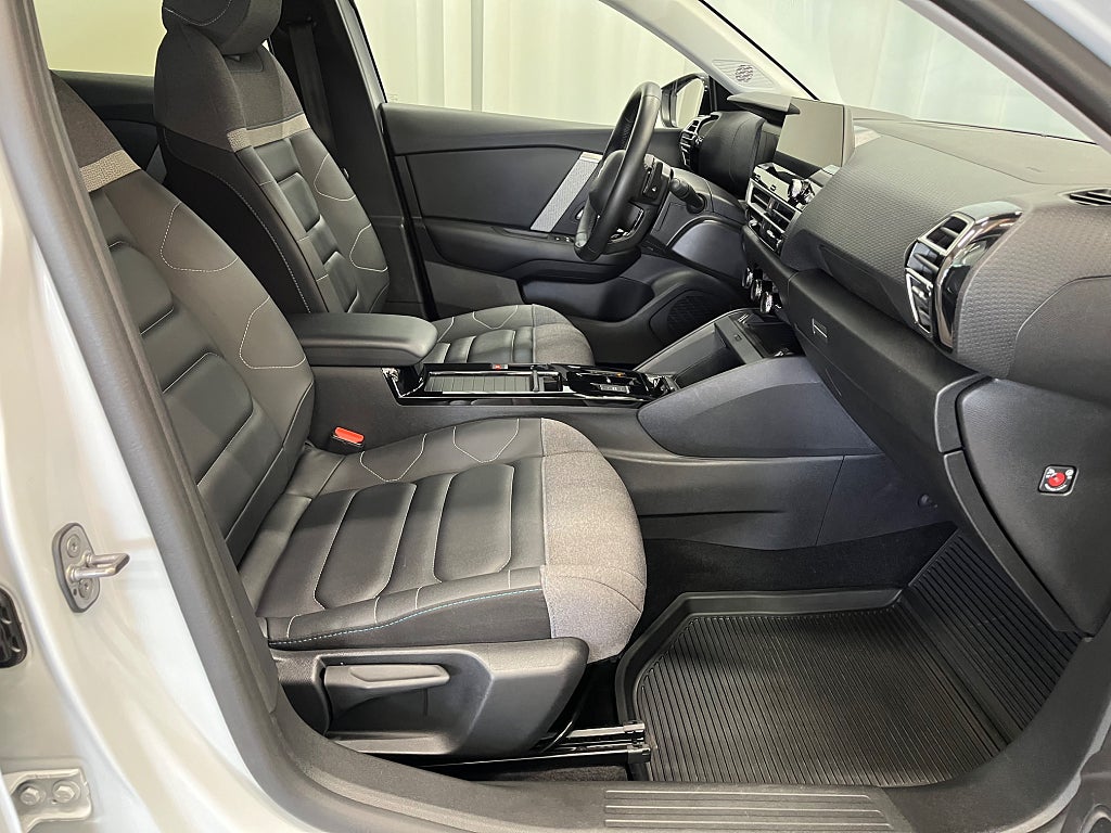 Citroën C4 Shine 1.2 PureTech 130 Automat thumbnail