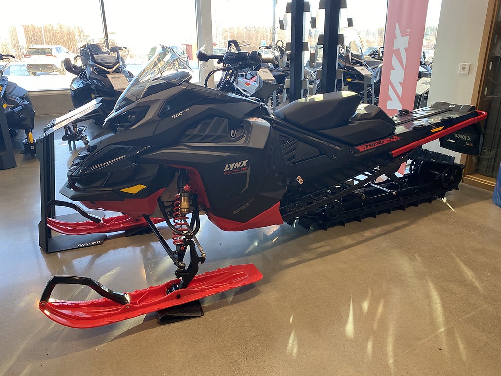 Lynx Brutal RE 850 E-TEC 3900 64mm PowderMax II Electric with manual 