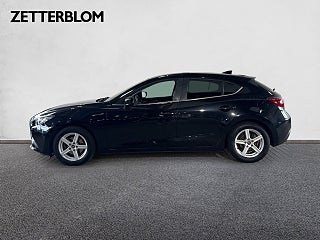 Sedan Mazda 3 2 av 15