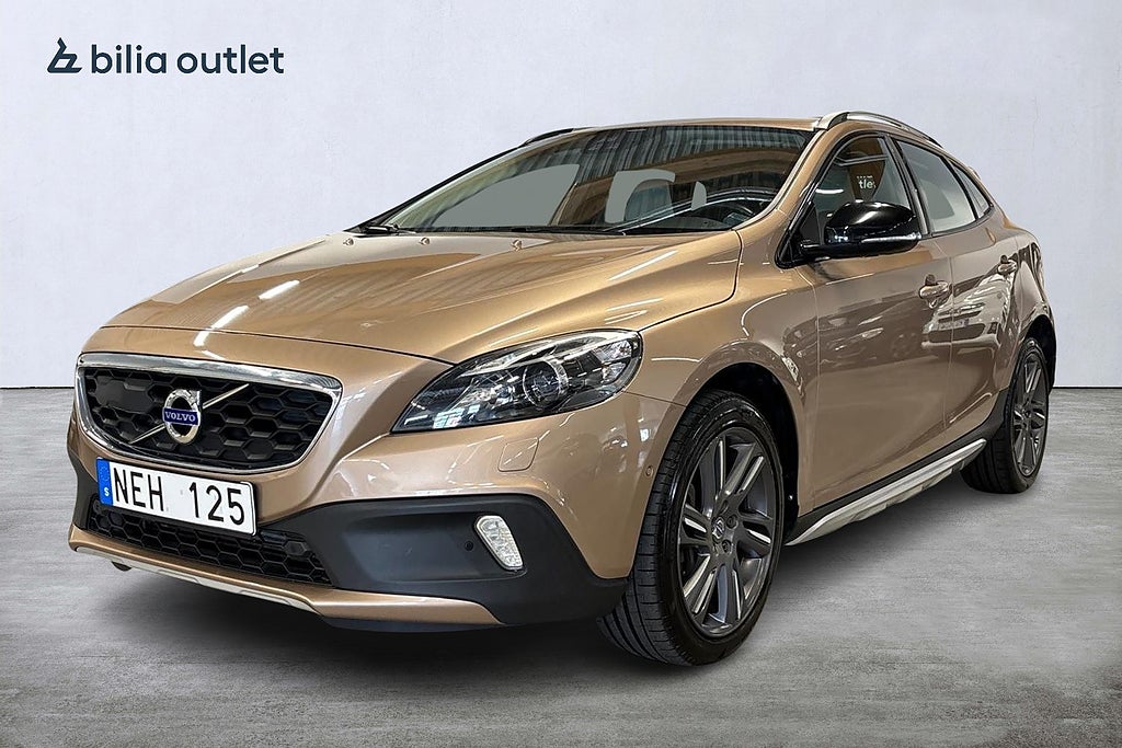 Volvo V40 Cross Country T5 AWD Geartronic Summum / KAMREM BYTT /Bränslevärmare