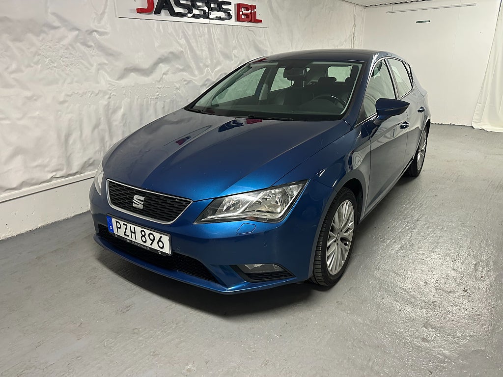 Seat Leon 1.2 TSI STYLE AUTOMAT 110HK NYBESIKTIGAD NYSERVAD Eu-6
