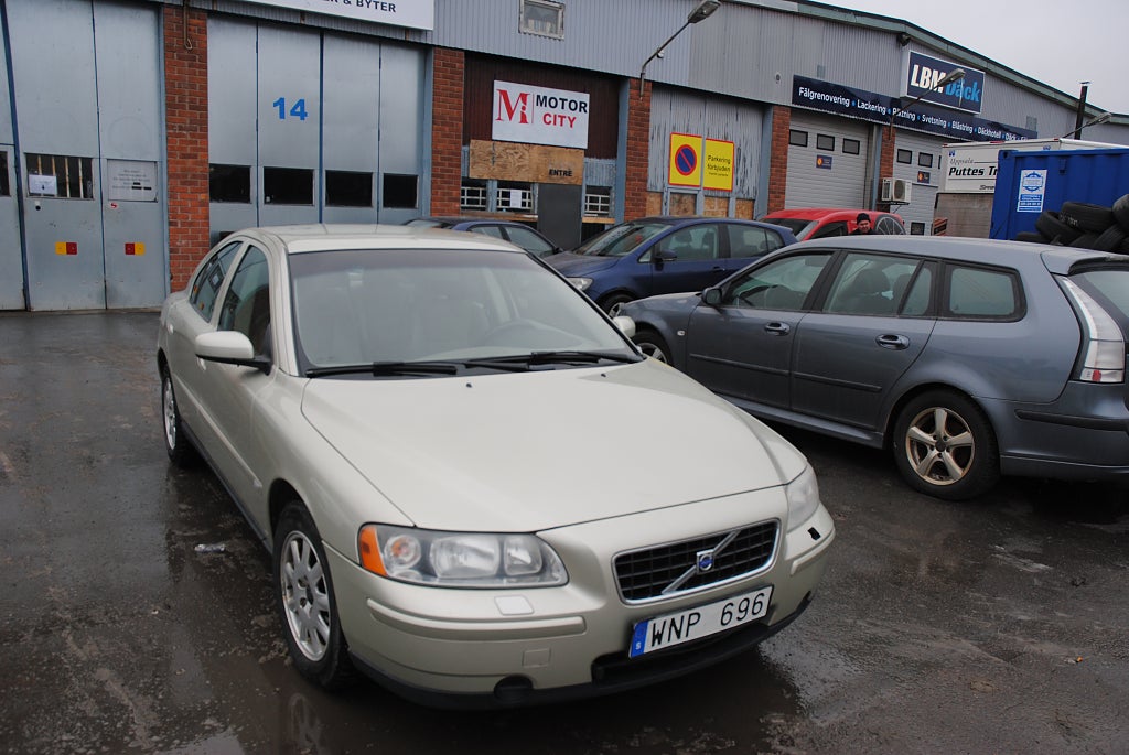 Volvo S60 2.4 Business 140hk