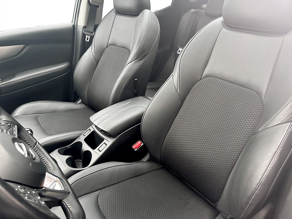 Bild på Nissan Qashqai Tekna Designpack 1,2 DIG-T 115hk PANO B-KAMERA
