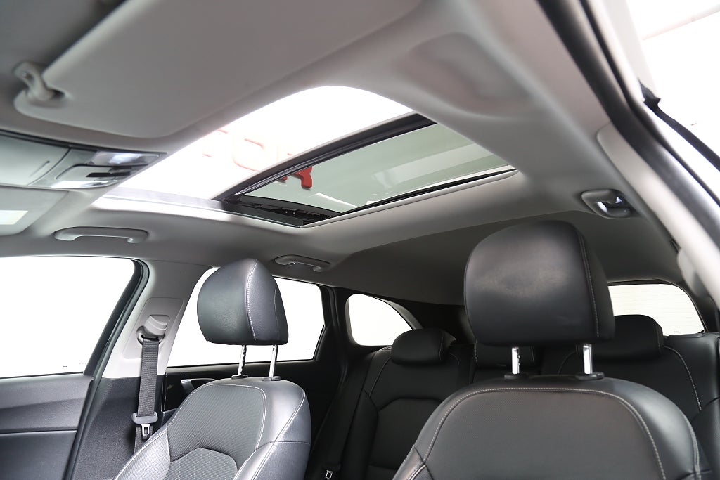 Kia Ceed Plug-in Hybrid Advance Plus 2 Panorama Skinn Drag Moms 2022