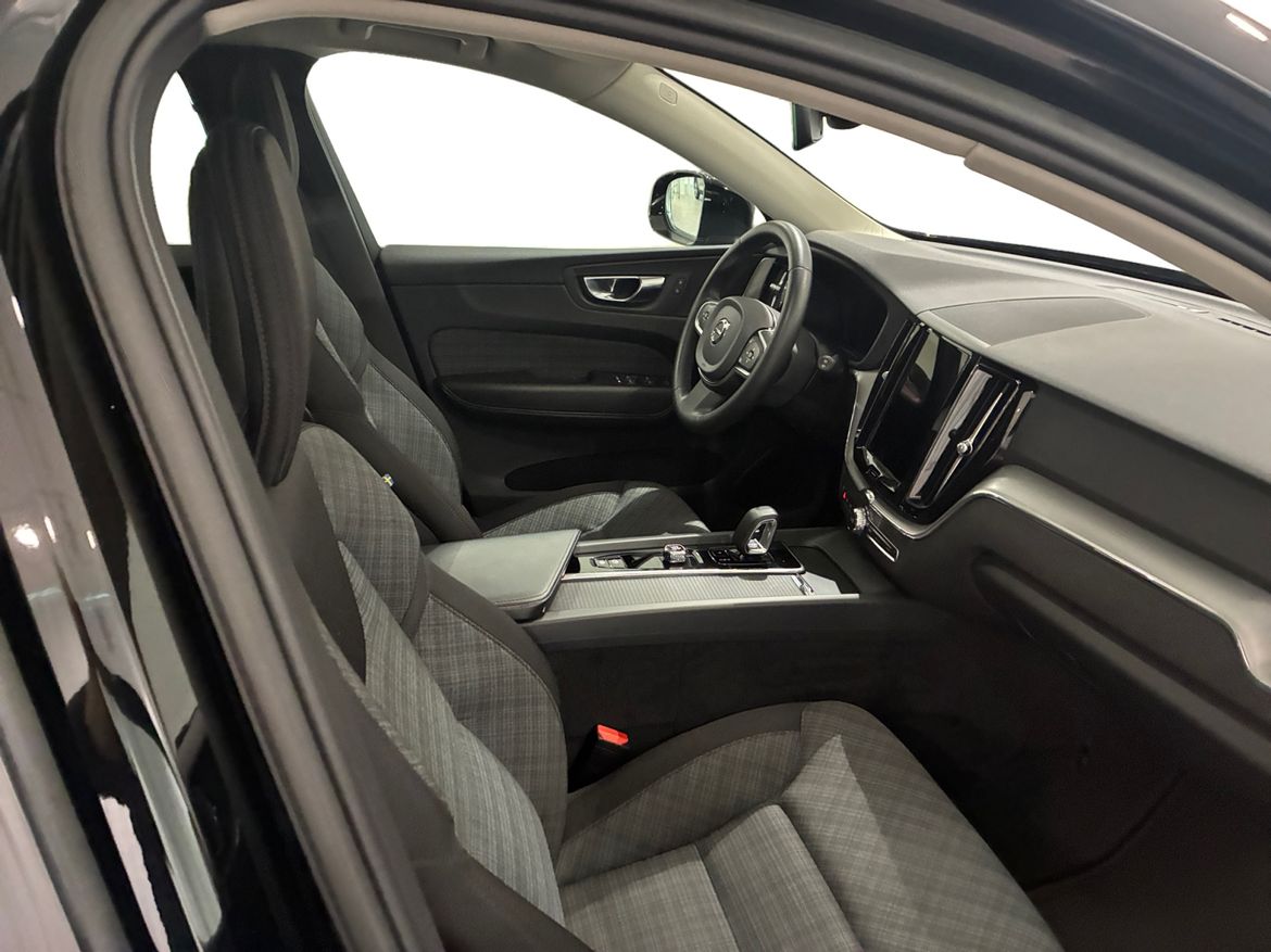 Volvo XC60 Recharge T6 Core Edition 2023, bild 5/10