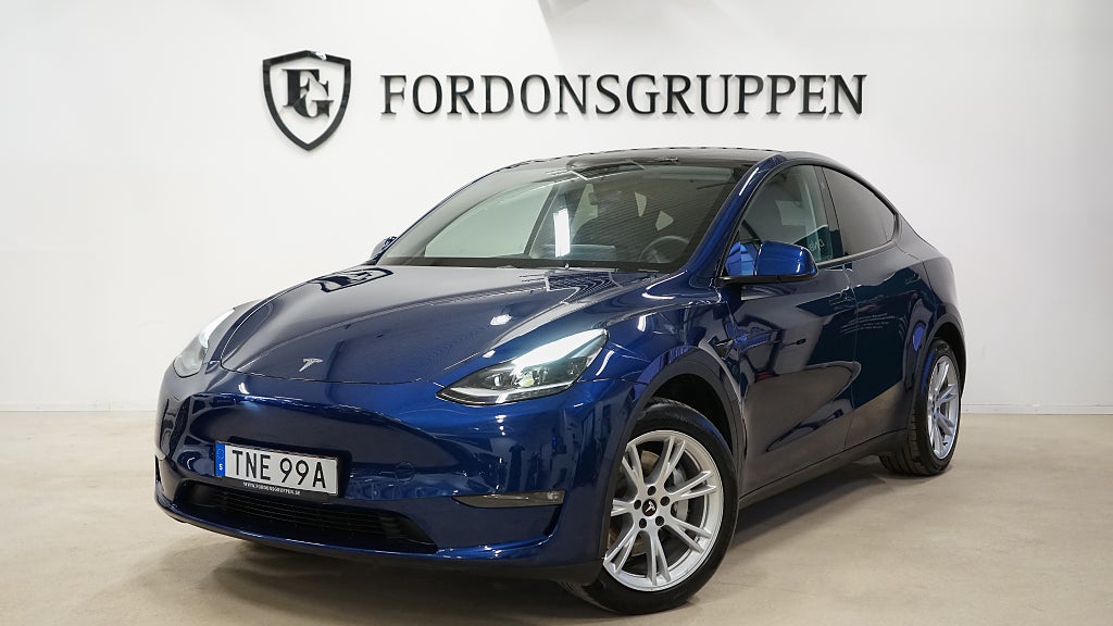 Tesla Model Y Long Range AWD / Drag / Autopilot / Panorama