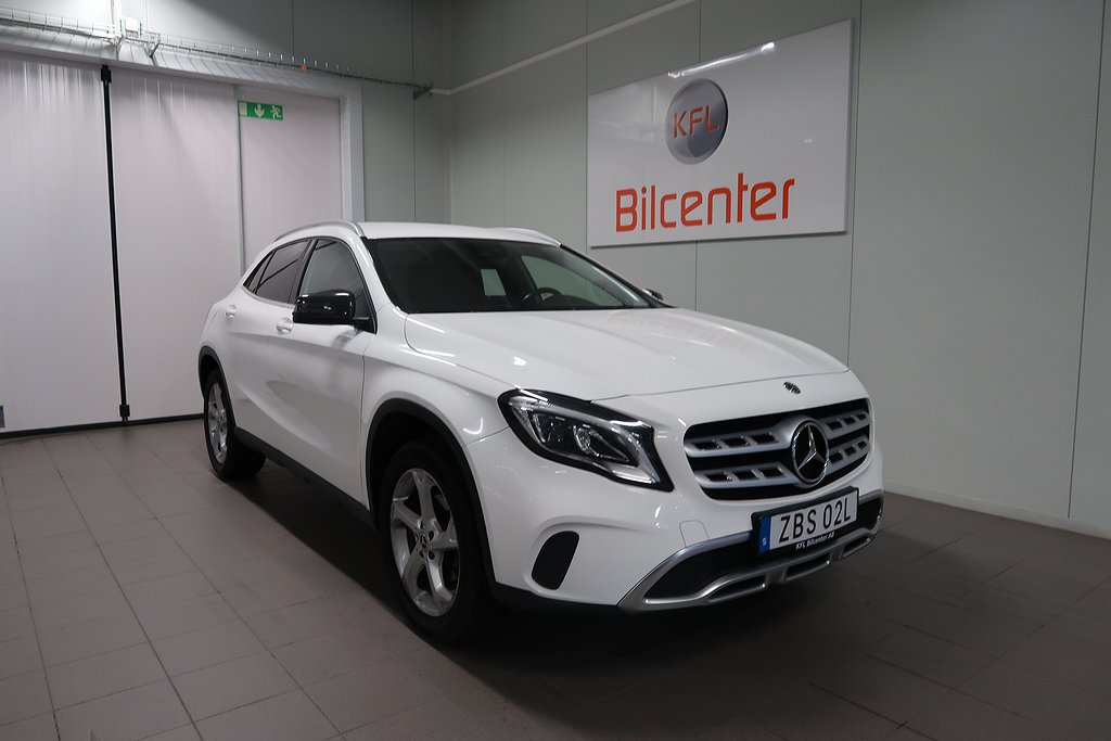 Mercedes-Benz GLA 180 **3,99% RÄNTA*Automat-Kamera-Navigation