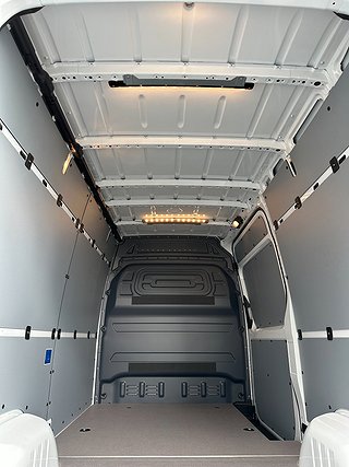 Transportbil - Skåp Mercedes-Benz Sprinter 7 av 17